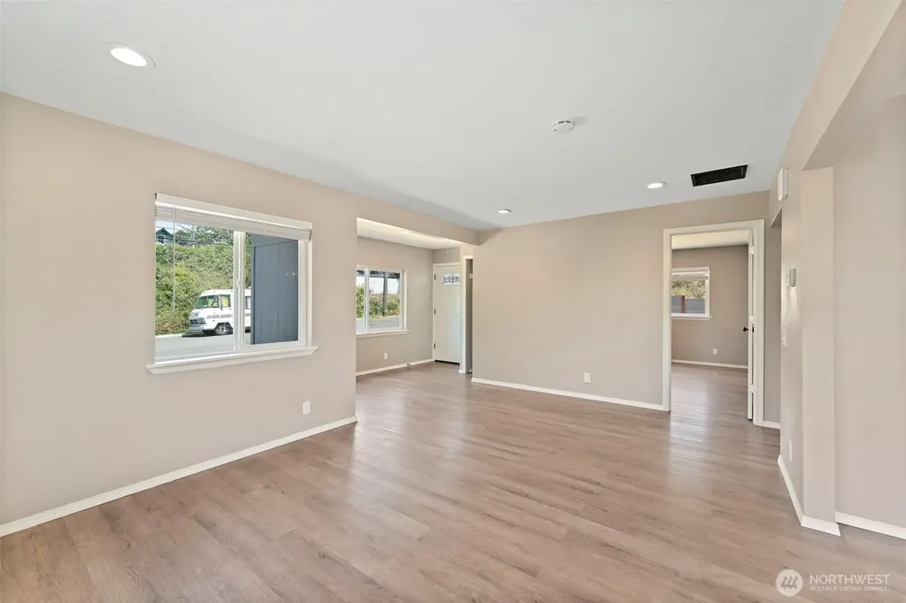 3020 S 54th Street Tacoma WA 98409