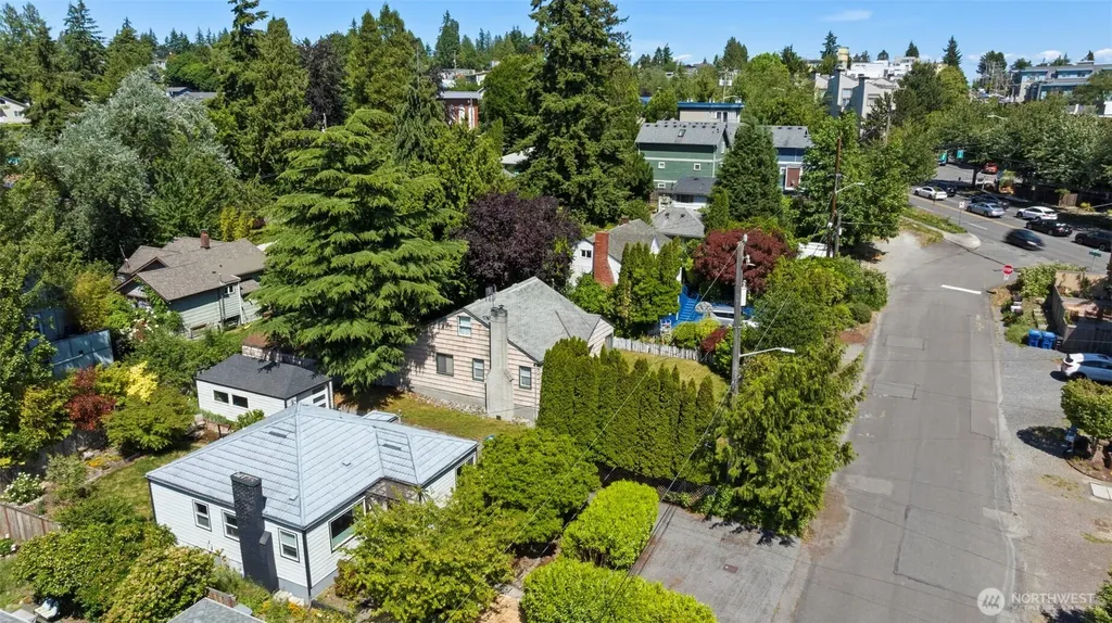 122 NW 103rd Street Seattle WA 98177