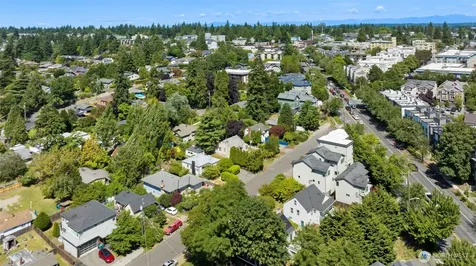 122 NW 103rd Street Seattle WA 98177