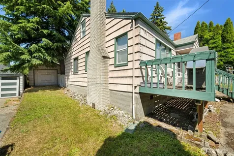 122 NW 103rd Street Seattle WA 98177