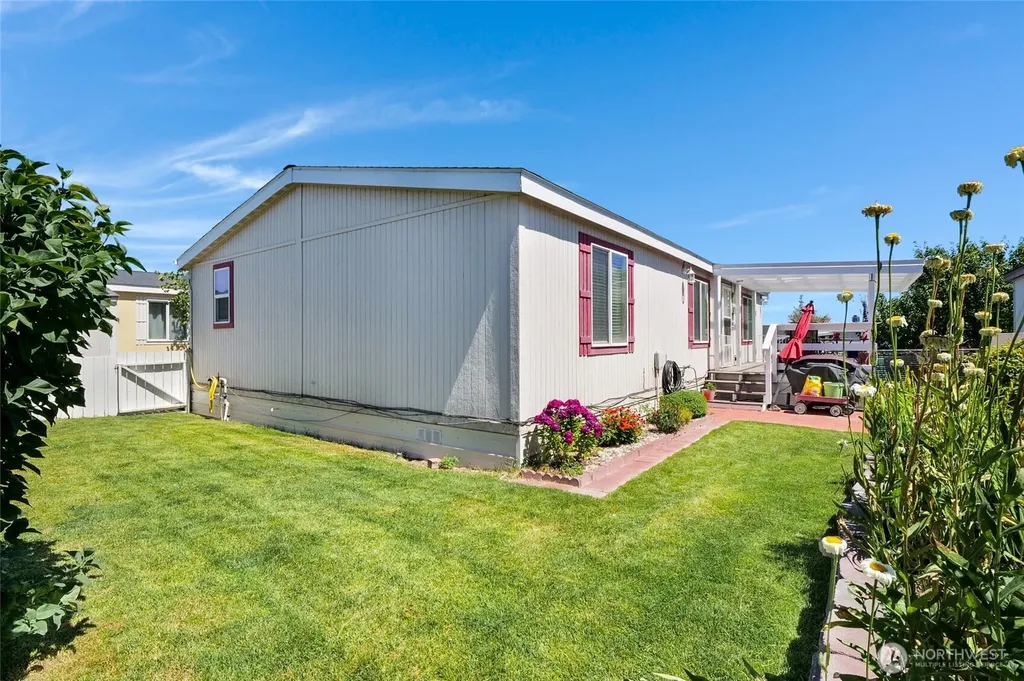 3211 W Wapato Drive Moses Lake WA 98837