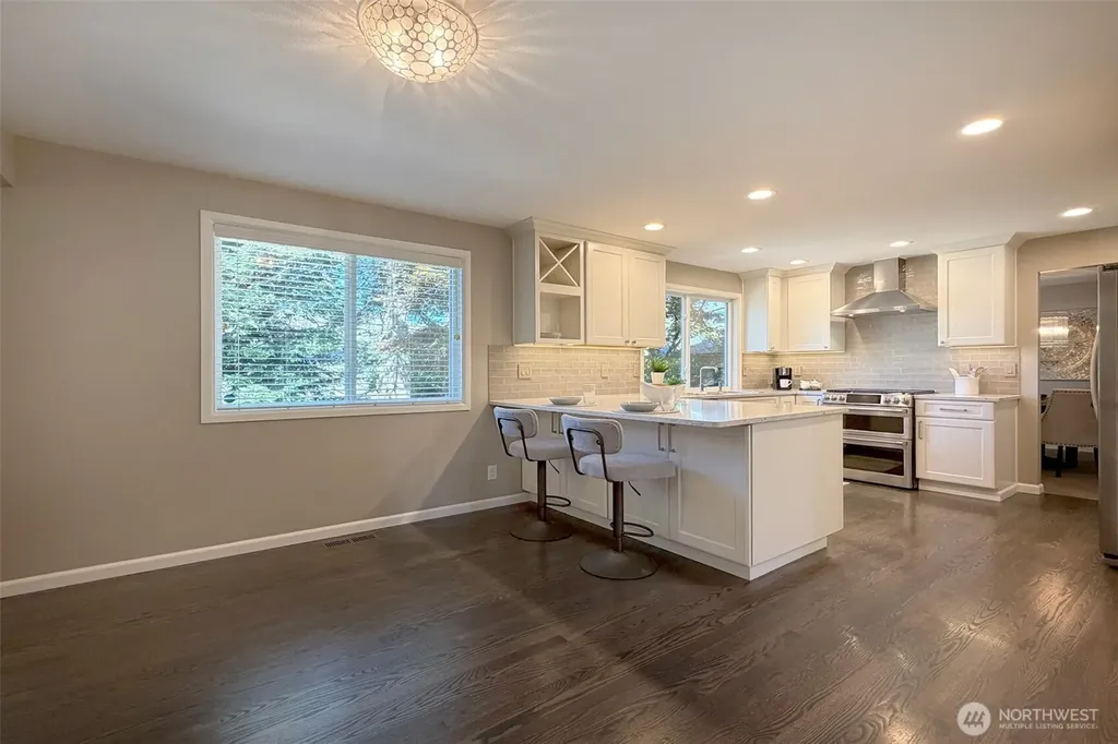 6349 114th Avenue SE Bellevue WA 98006
