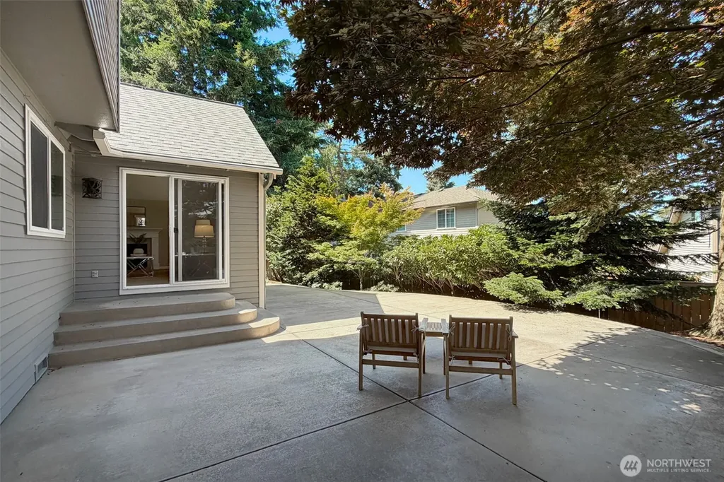 6349 114th Avenue SE Bellevue WA 98006