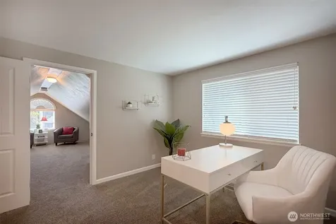 6349 114th Avenue SE Bellevue WA 98006