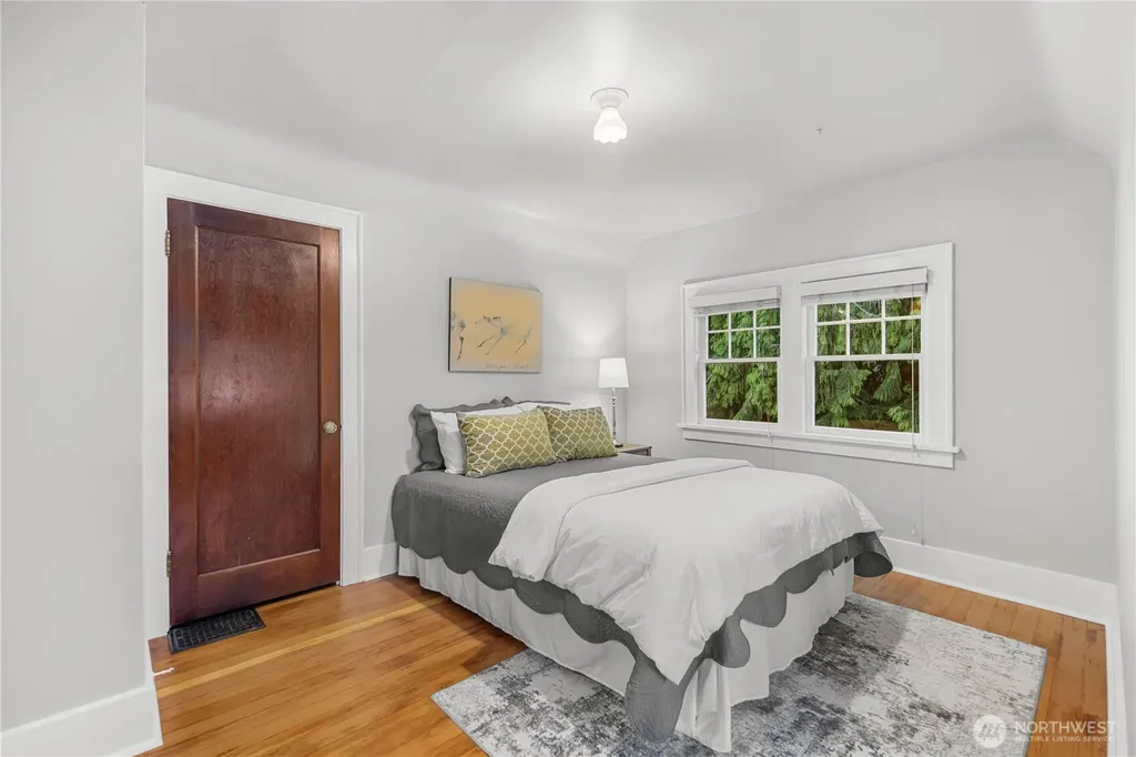 1210 N 2nd Street Renton WA 98057