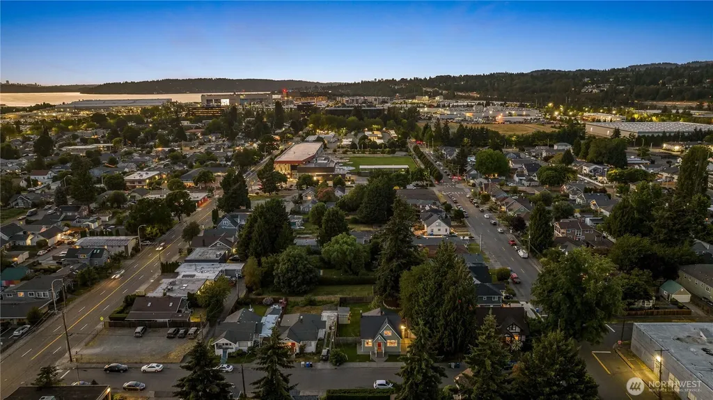 1210 N 2nd Street Renton WA 98057