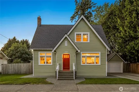 1210 N 2nd Street Renton WA 98057