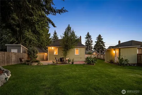 1210 N 2nd Street Renton WA 98057