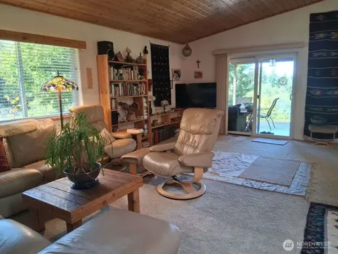 419 Meskill Road Chehalis WA 98532