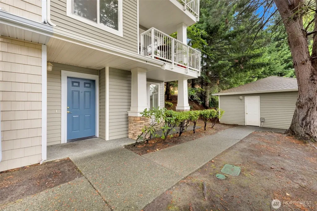 22104 41st Avenue S Kent WA 98032
