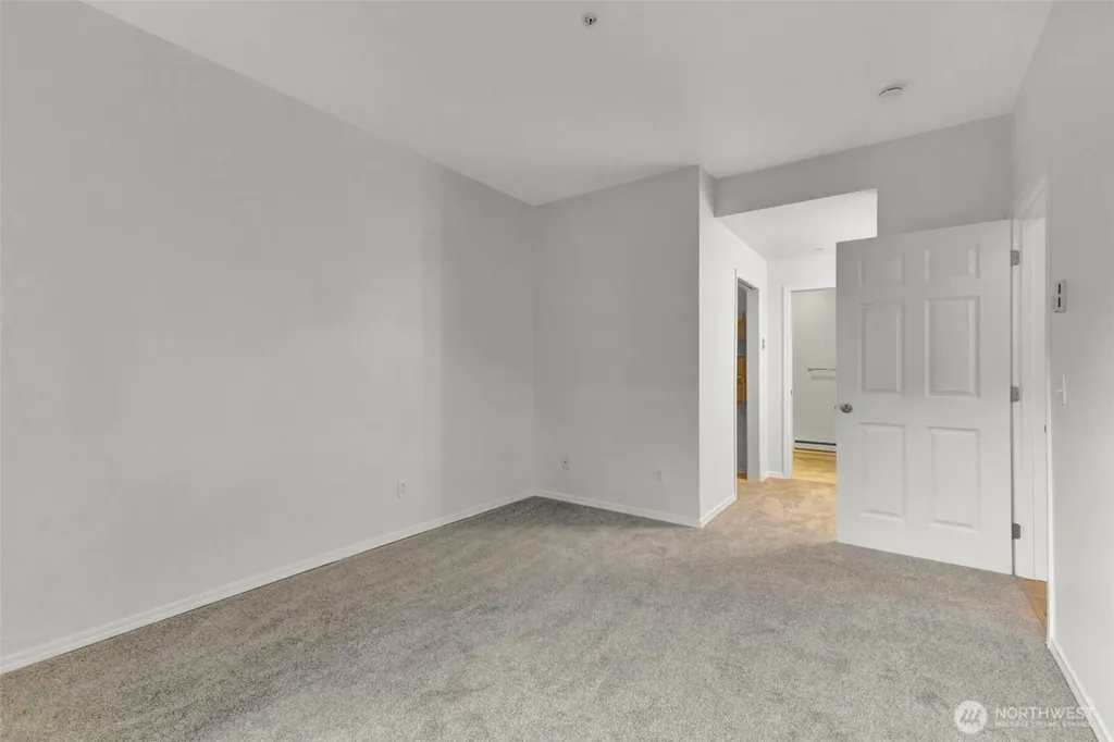 22104 41st Avenue S Kent WA 98032