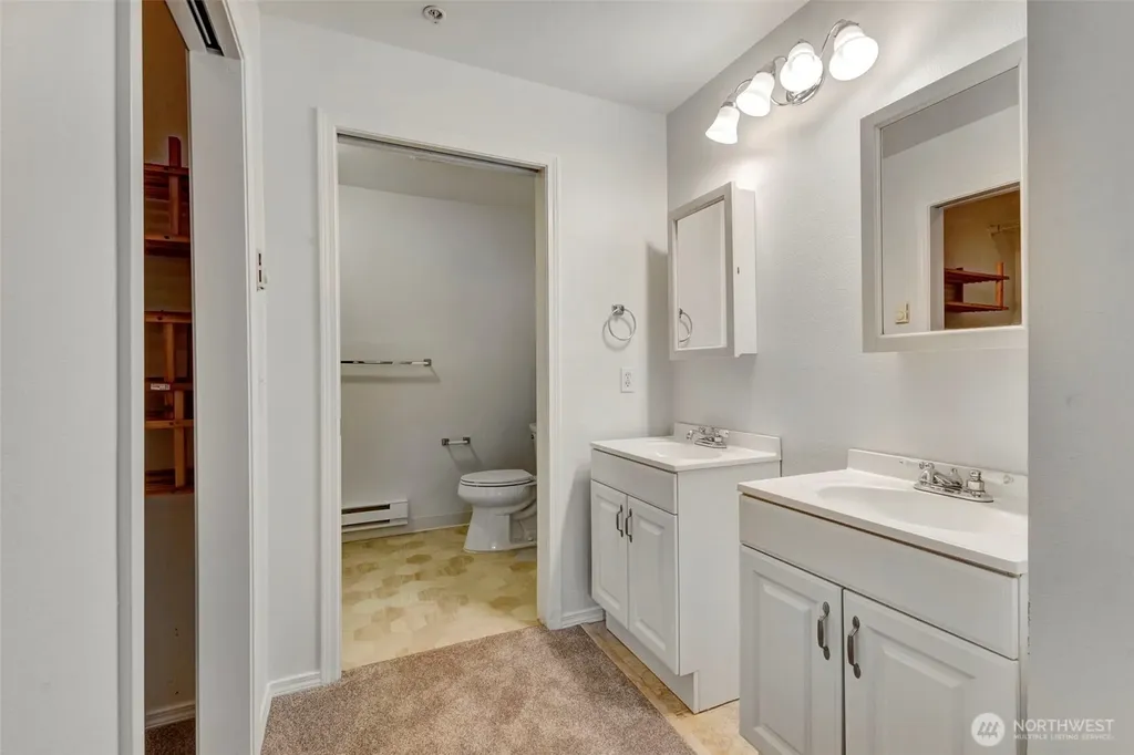 22104 41st Avenue S Kent WA 98032