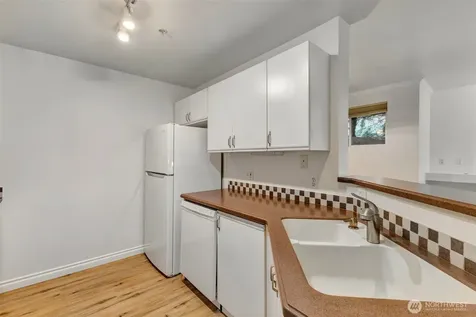 22104 41st Avenue S Kent WA 98032