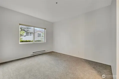 22104 41st Avenue S Kent WA 98032