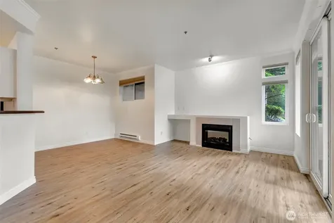 22104 41st Avenue S Kent WA 98032