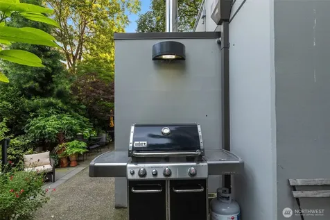 1101 Seneca Street Seattle WA 98101