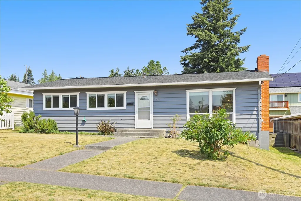 1308 16th Street Anacortes WA 98221