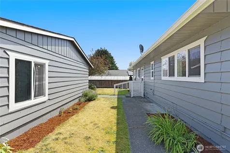 1308 16th Street Anacortes WA 98221