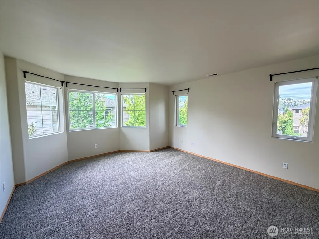 2045 Bobs Hollow Lane Dupont WA 98327