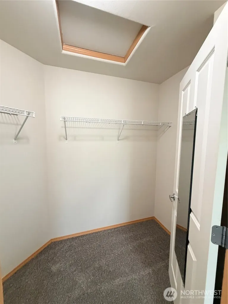 2045 Bobs Hollow Lane Dupont WA 98327