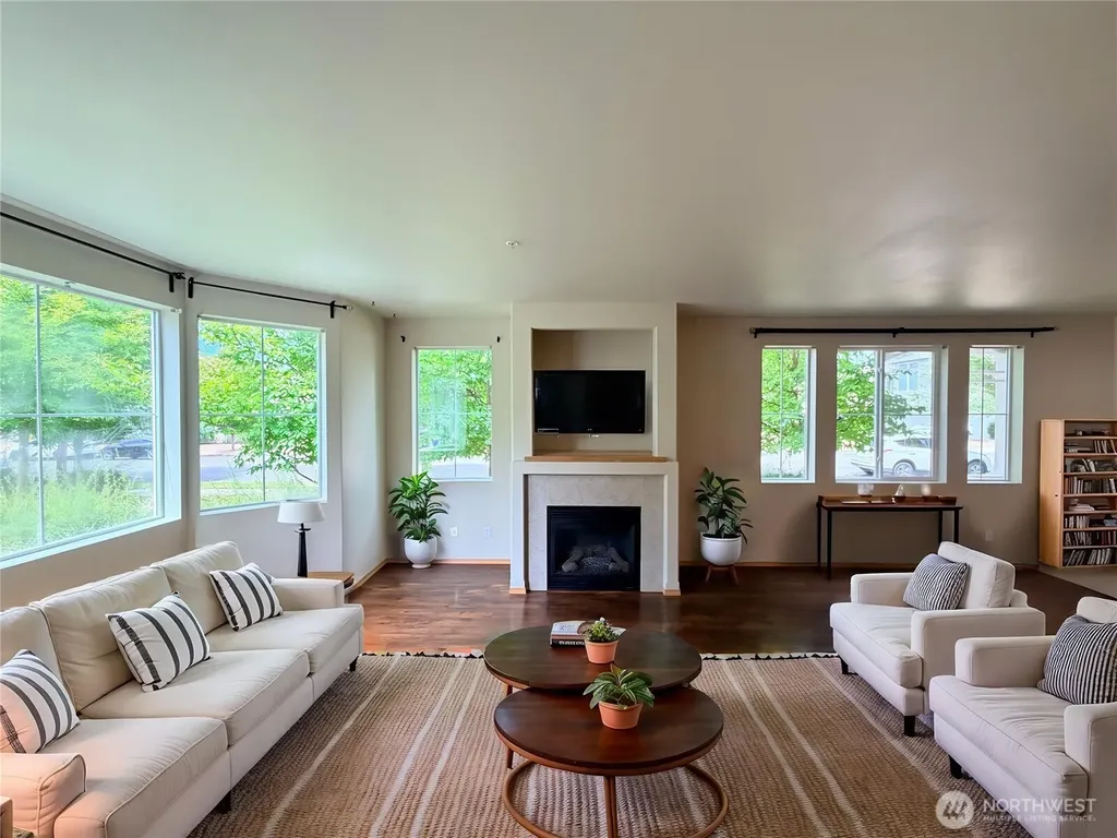 2045 Bobs Hollow Lane Dupont WA 98327