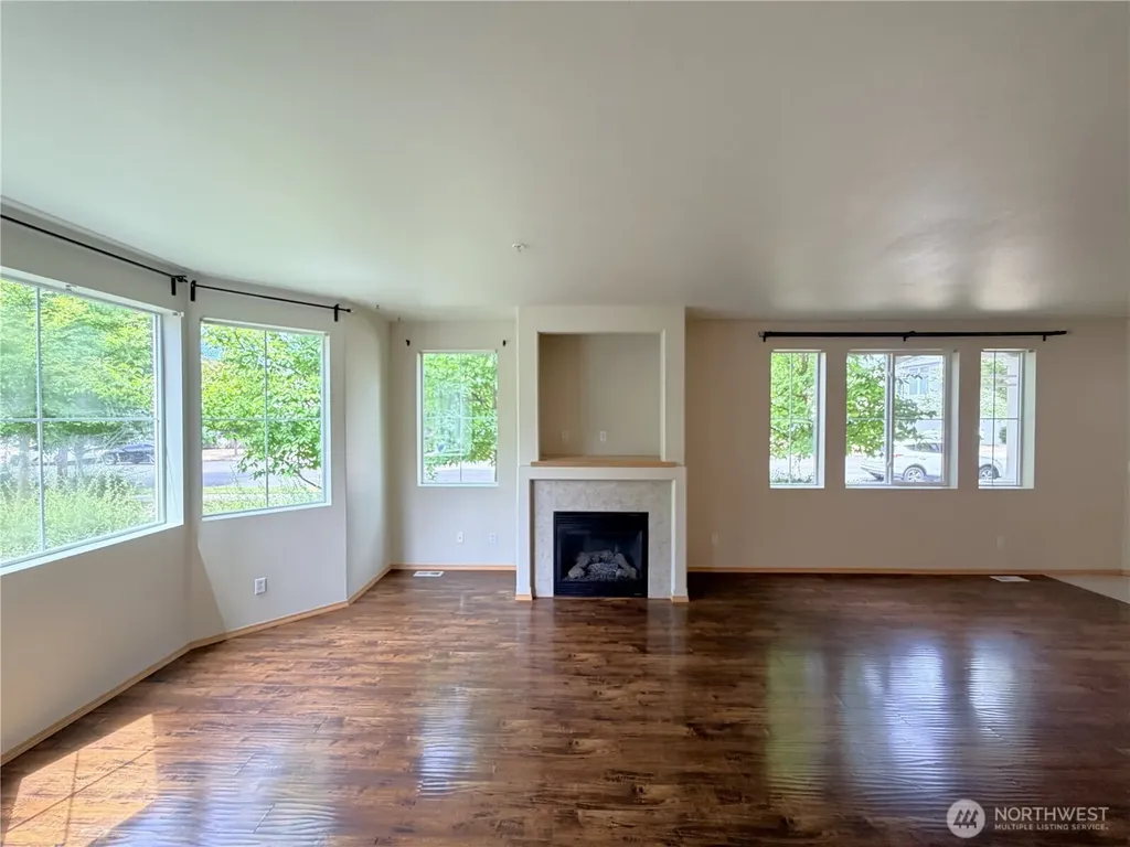 2045 Bobs Hollow Lane Dupont WA 98327