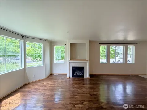 2045 Bobs Hollow Lane Dupont WA 98327