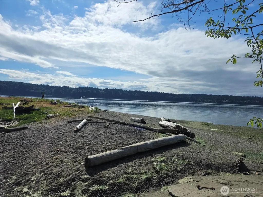 23601 Landers Road SW Vashon WA 98070