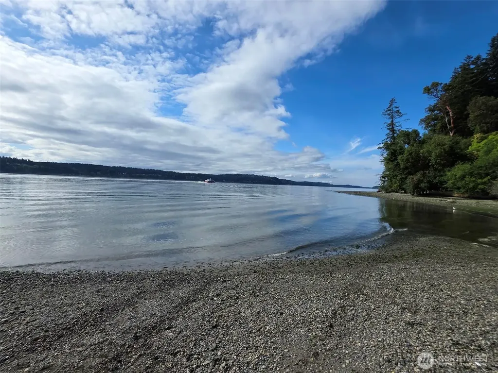 23601 Landers Road SW Vashon WA 98070
