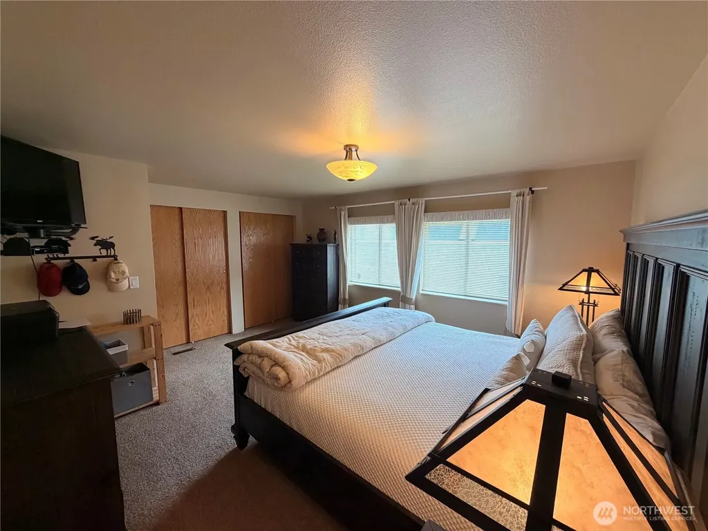 616 Hunter Avenue SW Quincy WA 98848