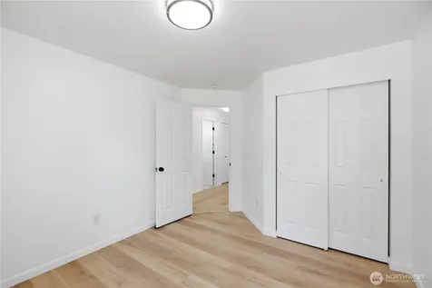 27705 23rd Avenue S Federal Way WA 98003