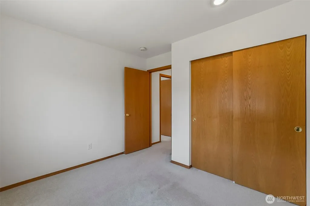 8721 128th Avenue NE Kirkland WA 98033
