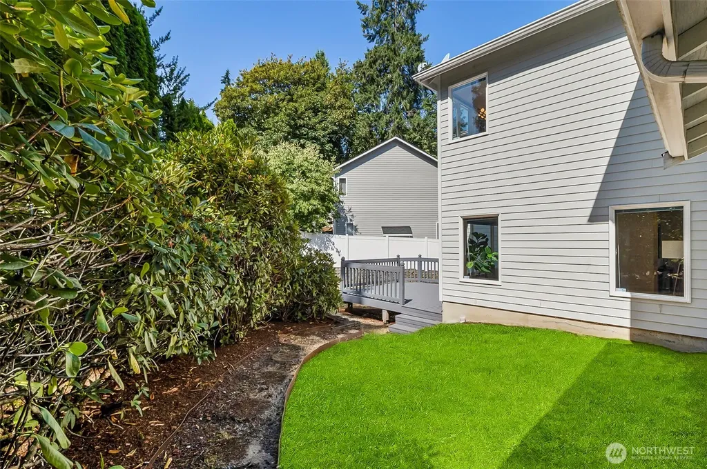 8721 128th Avenue NE Kirkland WA 98033