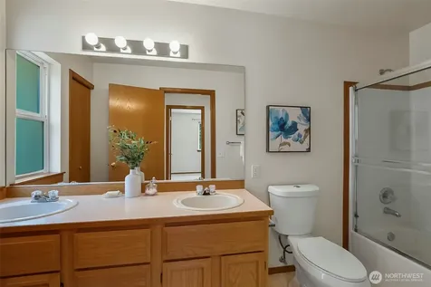 8721 128th Avenue NE Kirkland WA 98033