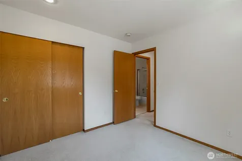 8721 128th Avenue NE Kirkland WA 98033