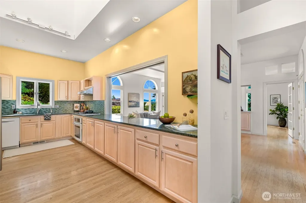 4355 Gooding Avenue Bellingham WA 98226