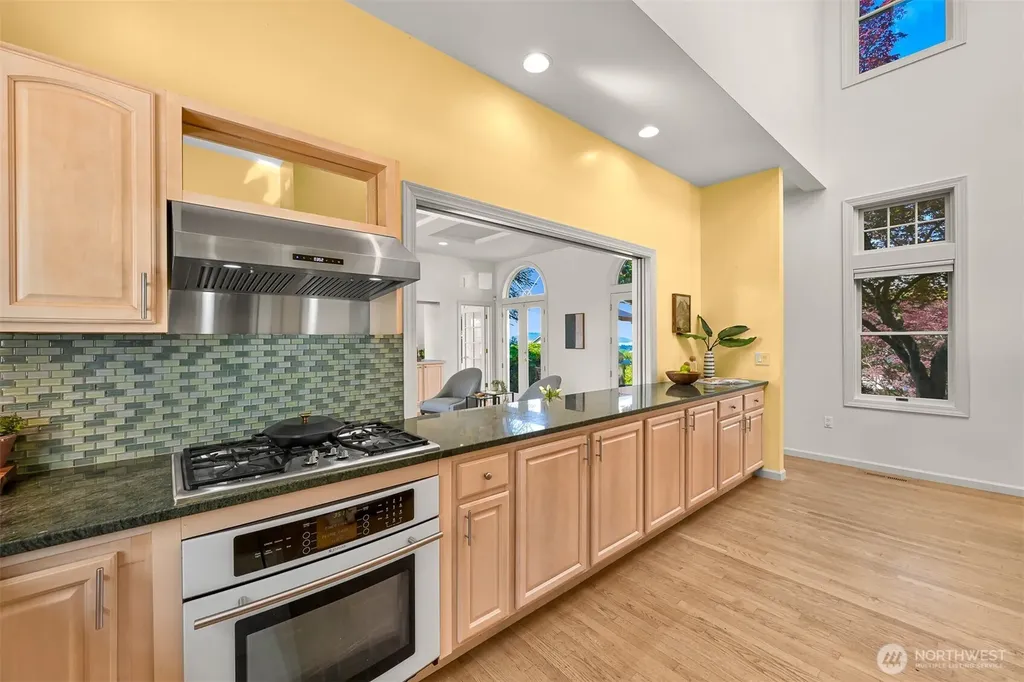4355 Gooding Avenue Bellingham WA 98226
