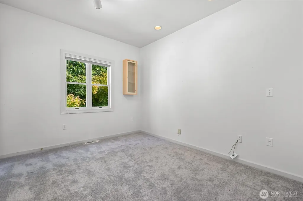 4355 Gooding Avenue Bellingham WA 98226