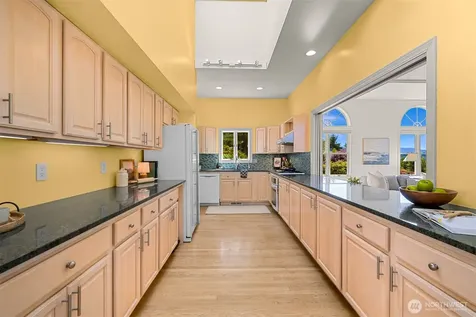 4355 Gooding Avenue Bellingham WA 98226