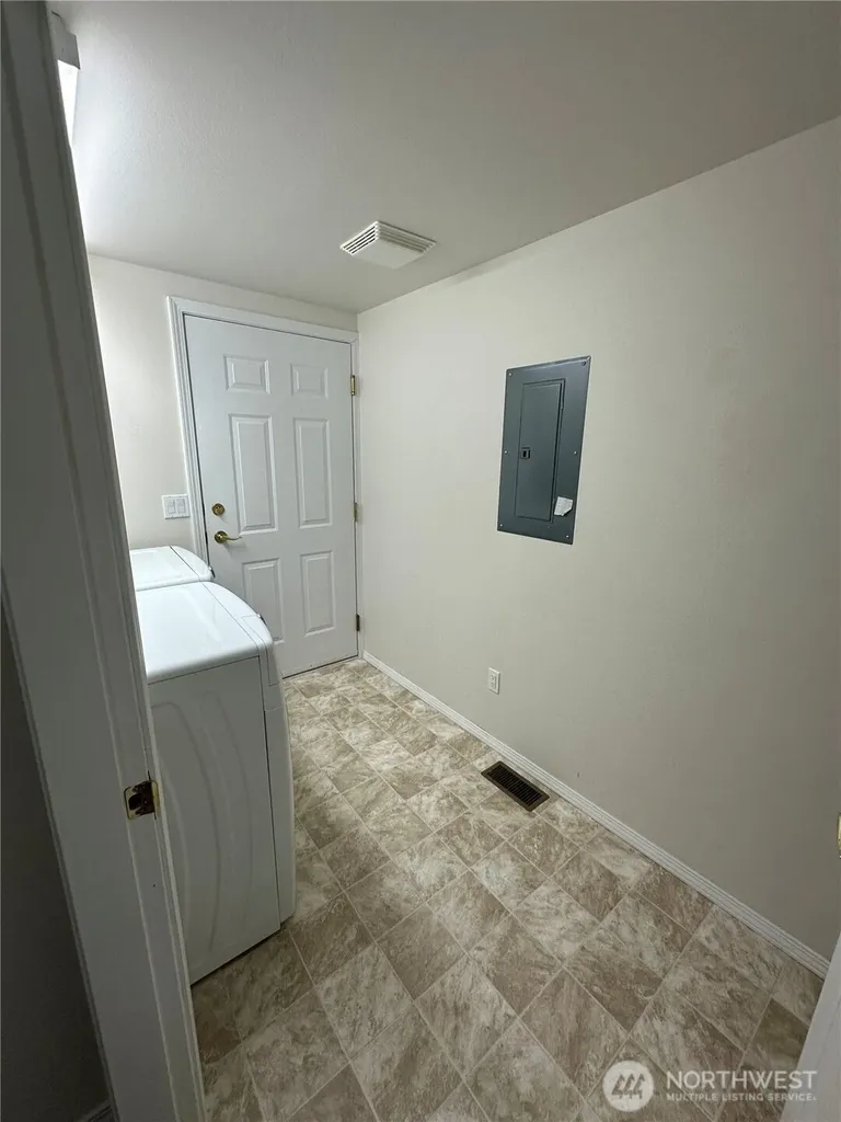 523 W Kellogg Road Bellingham WA 98226