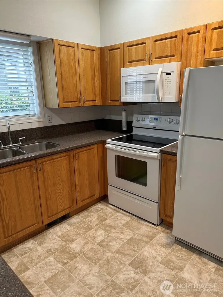 523 W Kellogg Road Bellingham WA 98226