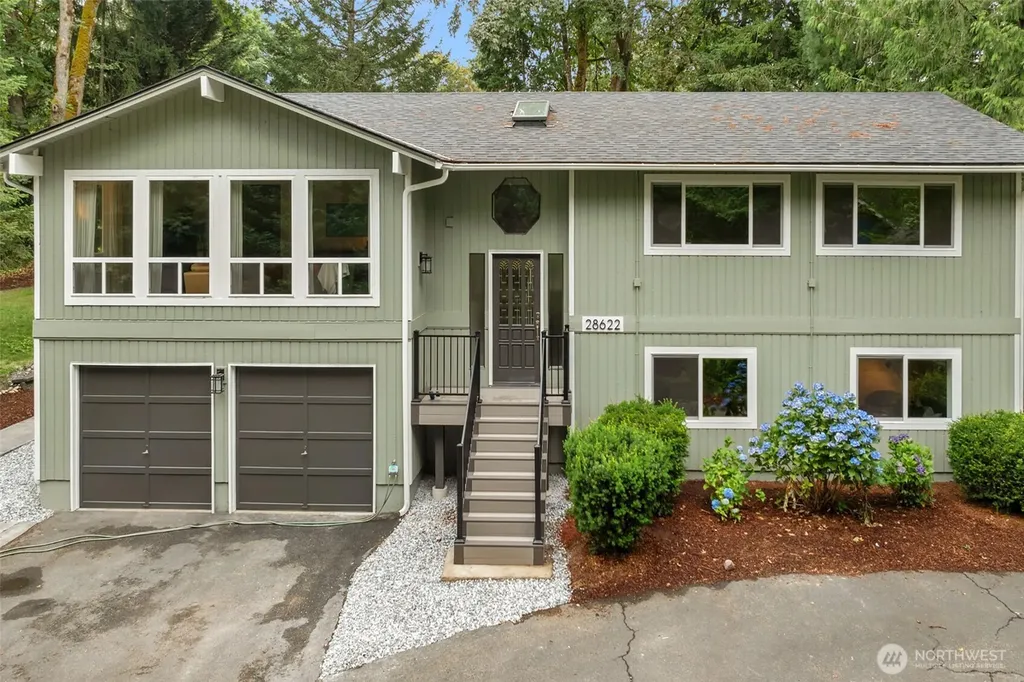 28622 183rd Court SE Kent WA 98042