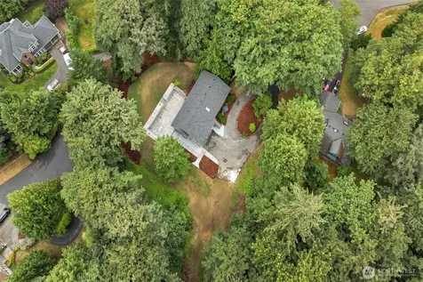 28622 183rd Court SE Kent WA 98042