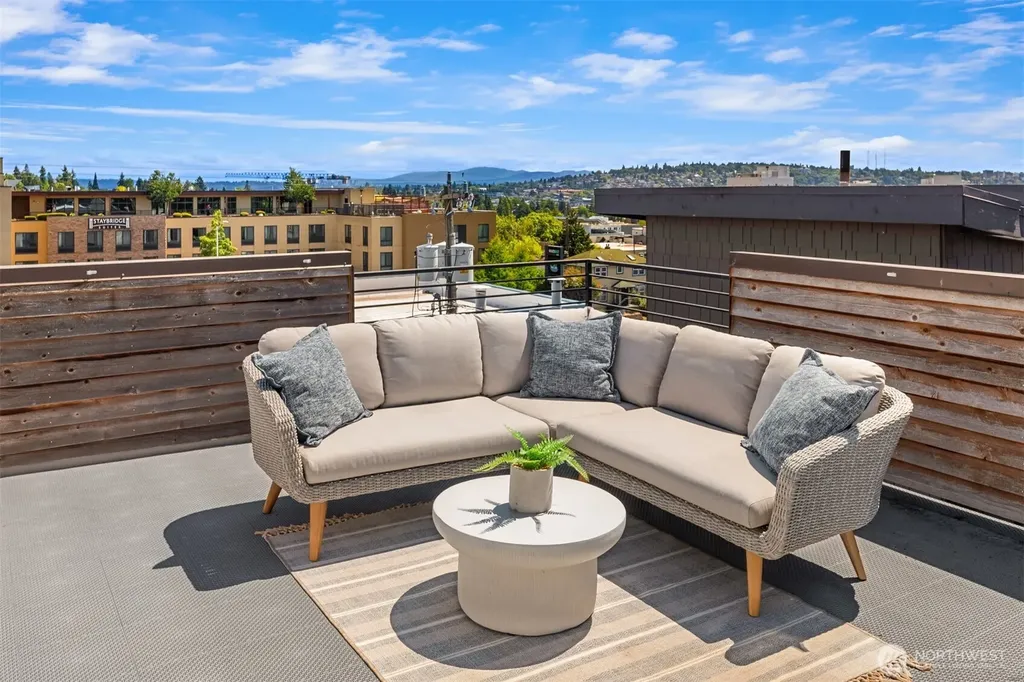 3924 Linden Avenue N Seattle WA 98103