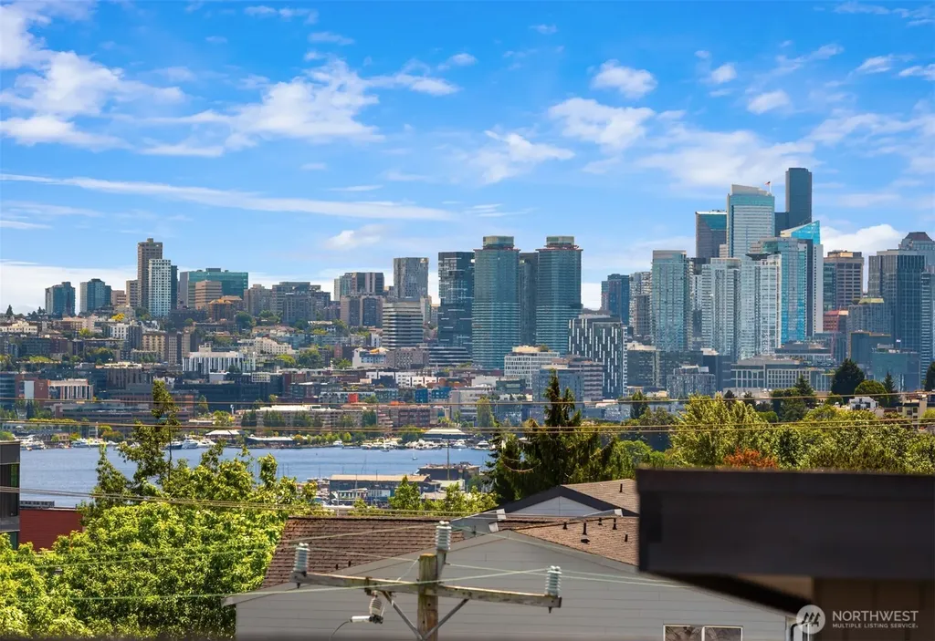 3924 Linden Avenue N Seattle WA 98103