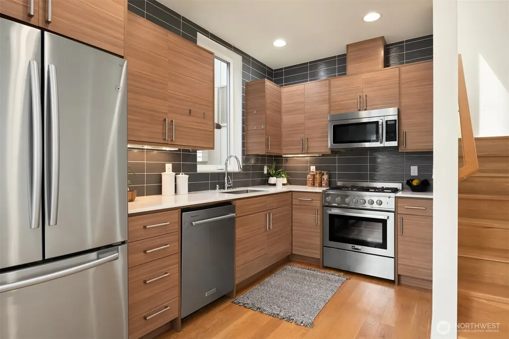 3924 Linden Avenue N Seattle WA 98103