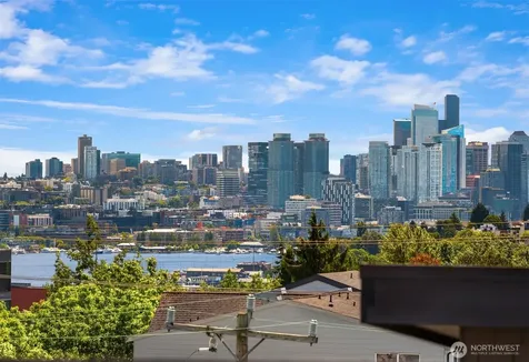 3924 Linden Avenue N Seattle WA 98103