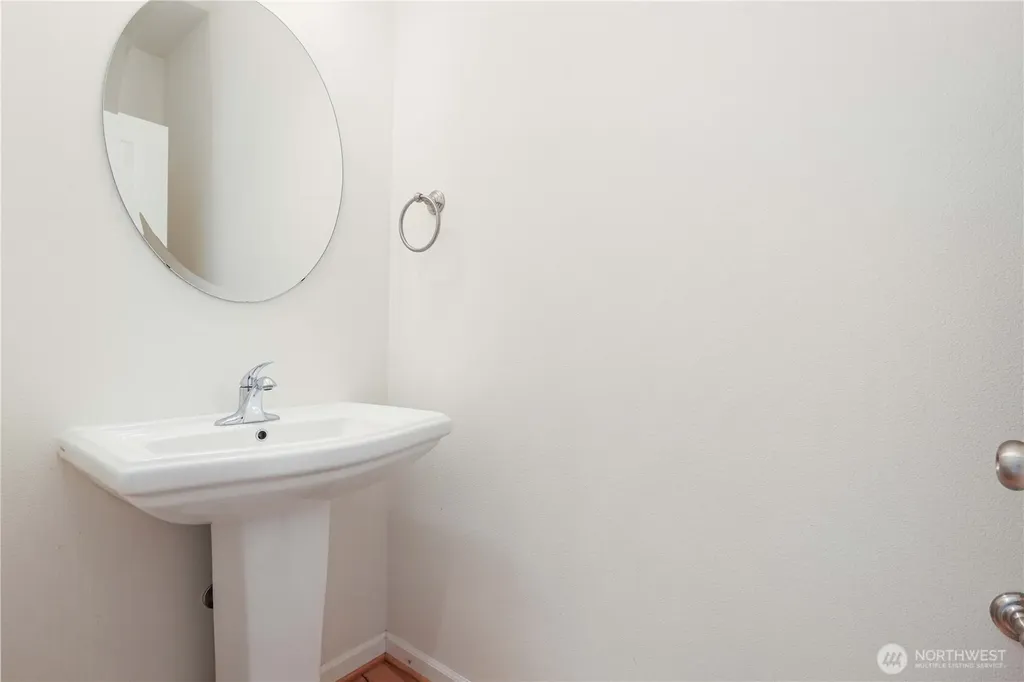3008 SW Berwick Drive Oak Harbor WA 98277