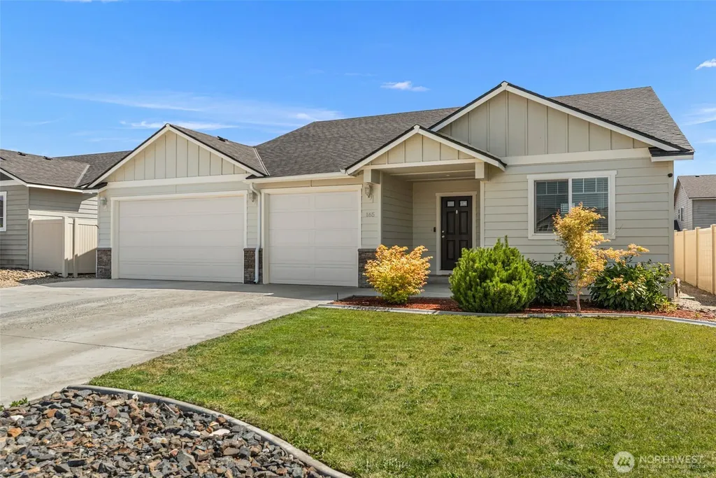 165 S Mystical Avenue East Wenatchee WA 98802