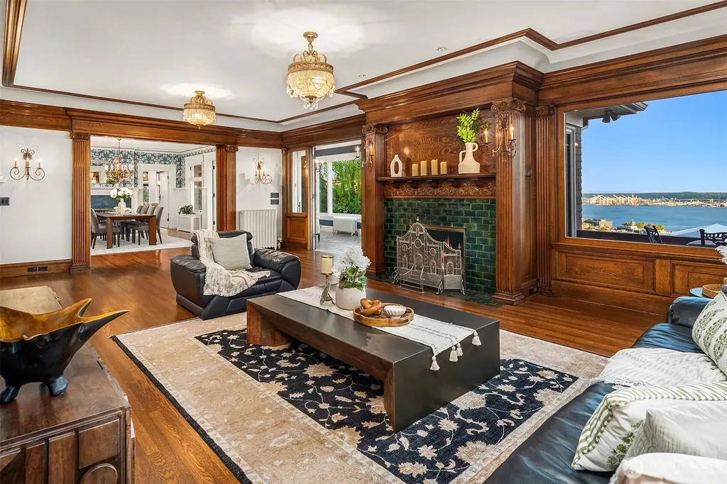 421 W Highland Drive Seattle WA 98119